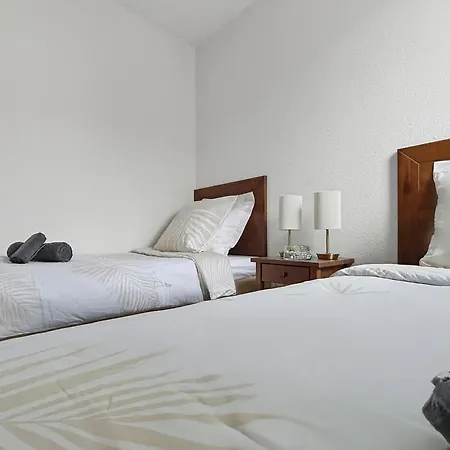 Appartement T3 Chaleureux Avec Terrasse Et Piscine Chauffée